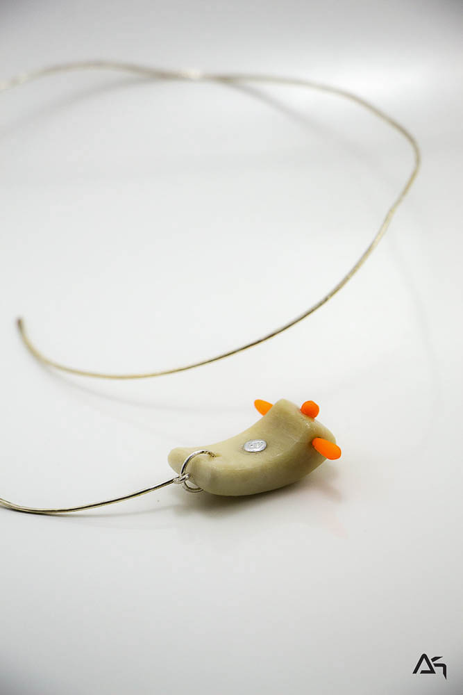 Collier Orangedrone